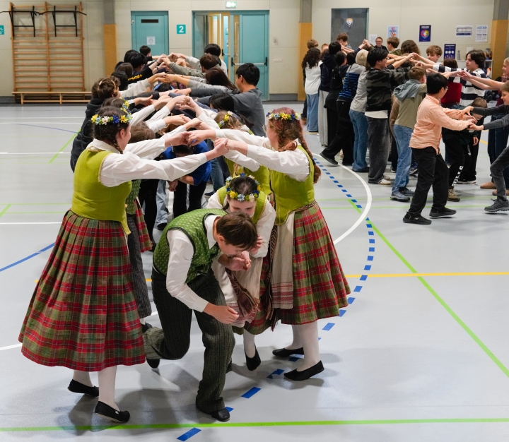 AISV_CEESA MS MATHCOUNTS-90-14f9ef18fc3cf66dba4ef714a8e4b7a6.jpg